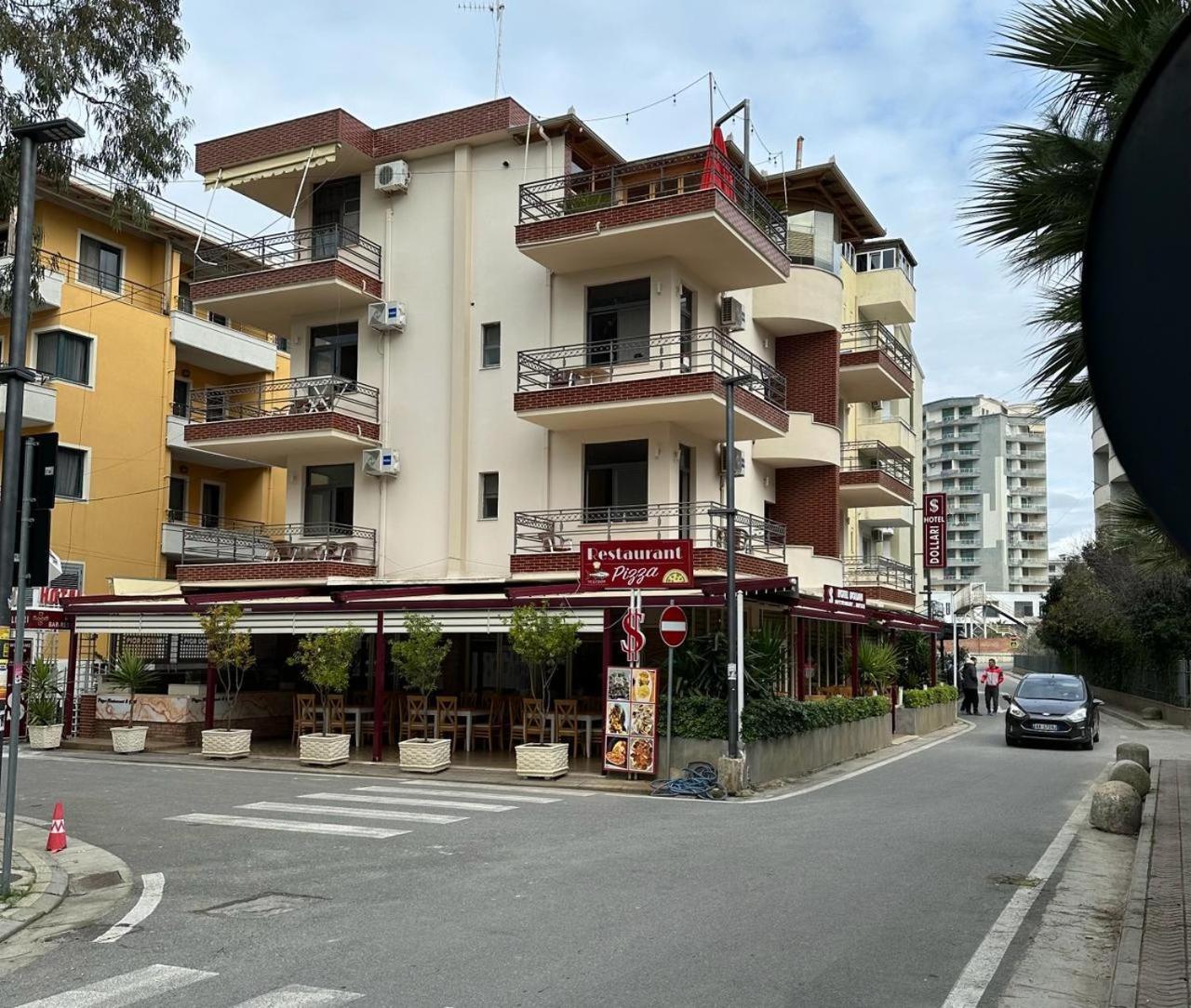 Hotel Dollari Kryemedhej Luaran gambar